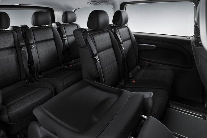 Private Minivan from Rovaniemi Airport RVN to Rovaniemi City - An In-Depth Look at the Rovaniemi Airport to City Transfer