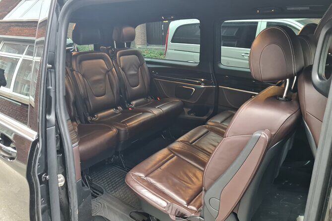 Private Minivan Transfer from Rotterdam - Key Points