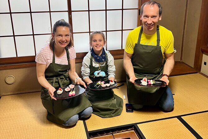 Private Mochi Sweets Making class near Shibuya area - A Deep Dive into the Mochi Making Experience