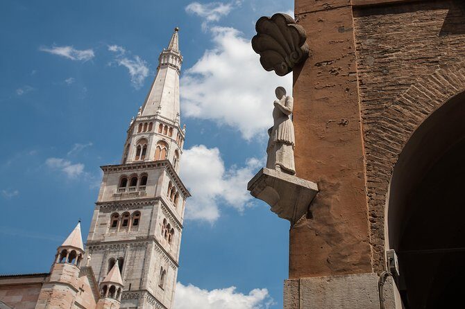Private Modena old town walking tour - Exploring the Charm of Modena on a Private Old Town Walking Tour