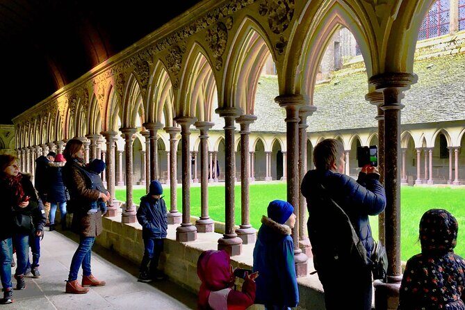 Private Mont Saint-Michel, Normandy D-Day Express trip from Paris - FAQ