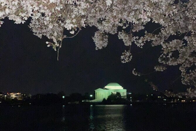 Private Monuments At Night Tour - FAQs