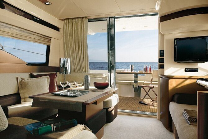 Private Motor Yacht Cruise with BBQ, Open Bar & Transfers - FAQ