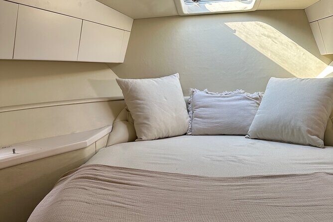 Private Motoryacht Cruise in Bodrum with Lunch - Key Points