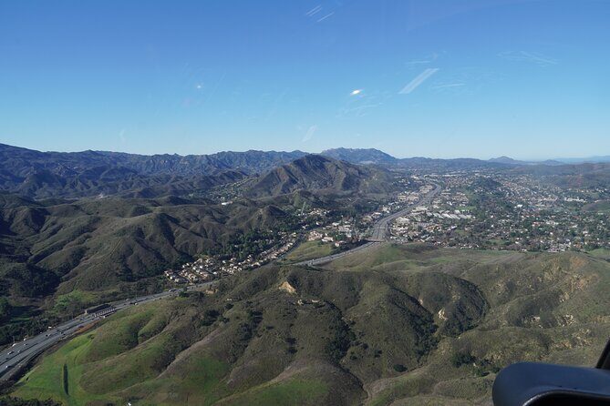 Private Mountain Helicopter Flight above Santa Barbara - A Detailed Look at This Santa Barbara Helicopter Tour