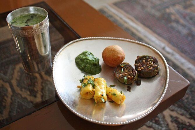 Private Mumbai Home Vegetarian Cooking Class with Crawford Market Visit and Lunch - FAQ
