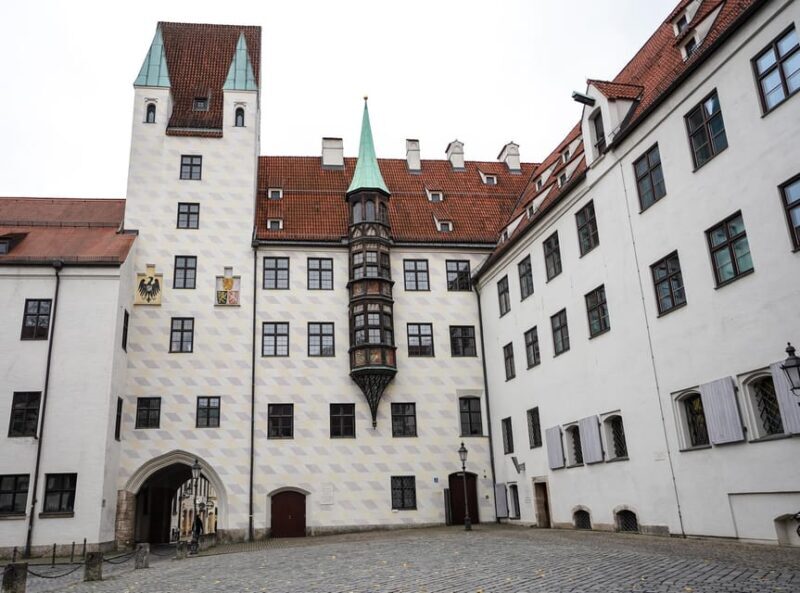Private Munich Old Town and Historical City Walking Tour - What Reviewers Say and Additional Insights