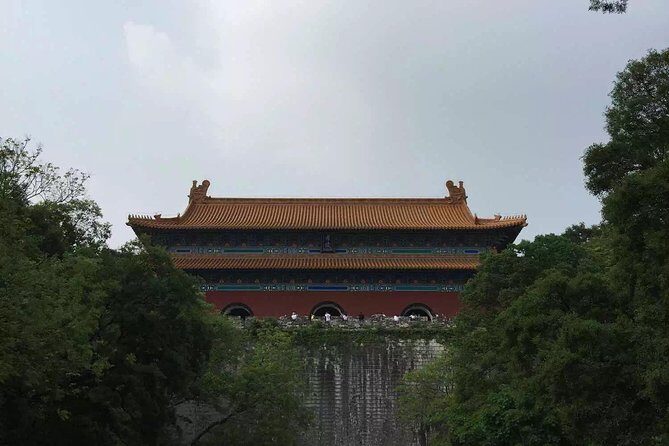 Private Nanjing Day Tour to Sun Yat-Sen's Mausoleum, Ming Xiaoling Tomb and Confucius Temple - Who Will Benefit Most?