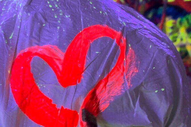 Private Neon Light Shooting and Spinning Art Class in LA - An In-Depth Look at the Neon Art Experience