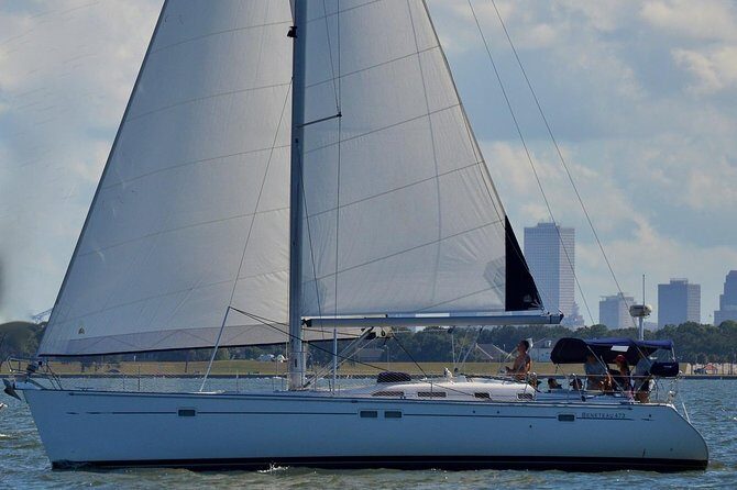 Private New Orleans 2-Hour Sail Aboard a Luxury Yacht - Setting the Scene: What You Can Expect