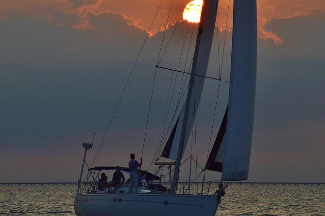 Private New Orleans 2-Hour Sail Aboard a Luxury Yacht - The Sum Up