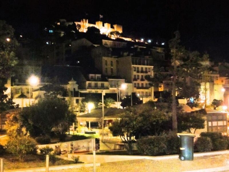 Private night tour, authentic Fado show & Portuguese dinner - Practical Details and Logistics