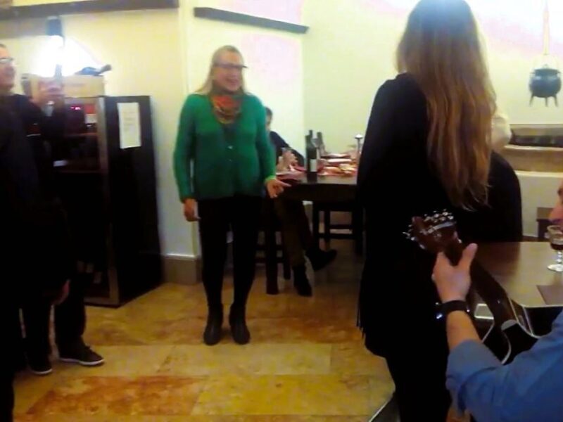 Private night tour, authentic Fado show & Portuguese dinner - FAQ