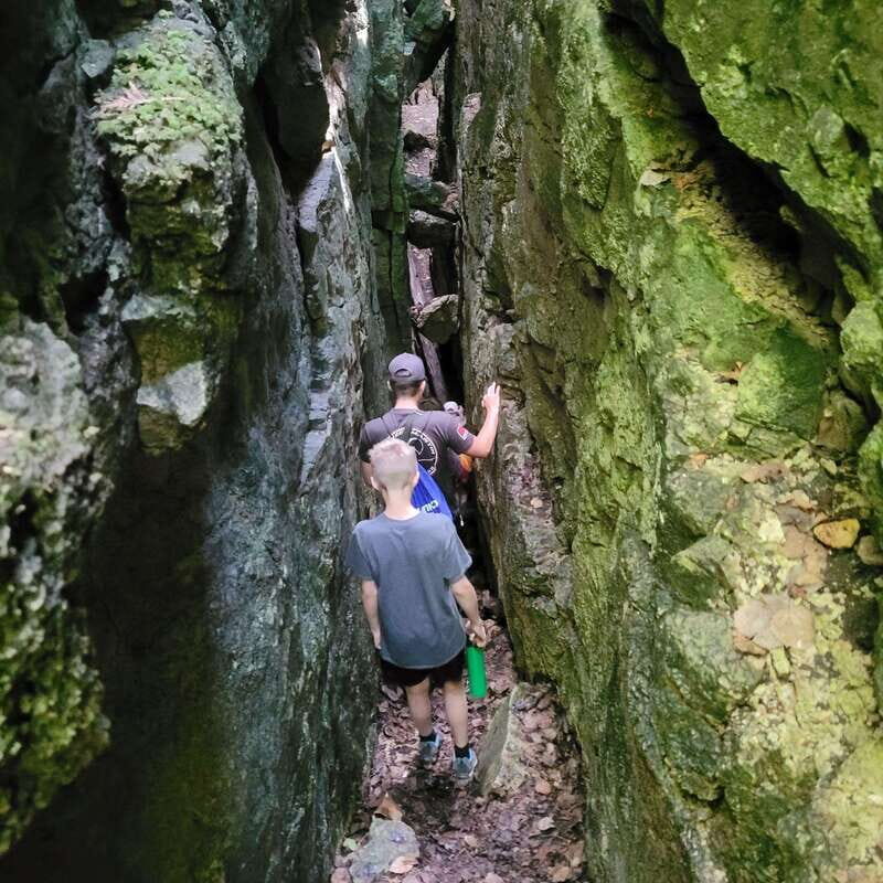 Private Nottawasaga Bluffs Caves Hike - Creemore/Collingwood - Key Points
