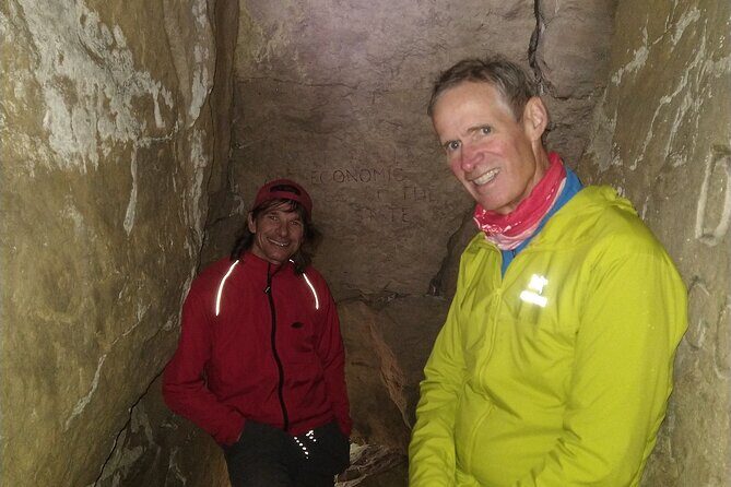 Private Nottawasaga Bluffs Caves Hiking Tour,Collingwood/Creemore - The Sum Up