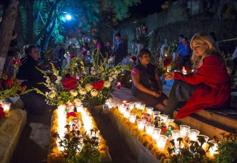 Private Oaxaca Walking Tour: Xoxocotlán Day of the Dead - Timing and Atmosphere