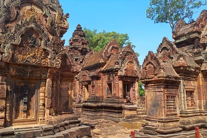 Private One Day Trip to Lady Temple & Big Circle Tour - A Close Look at the Itinerary and What You Can Expect