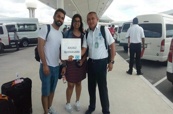 Private one-way airport transfer from Cancun - Akumal. - FAQ