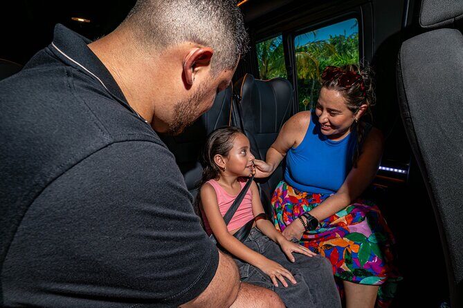 Private One Way or Round Trip Cancun Airport Transfers - Inside the Vehicle: Amenities That Matter