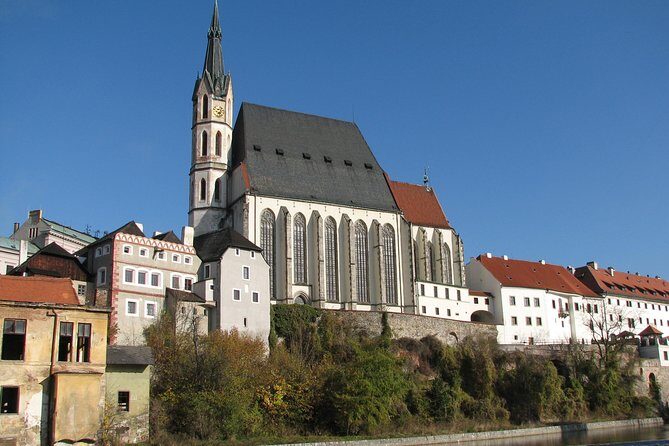 Private One-Way Sightseeing Transfer from Prague to Vienna via Cesky Krumlov - Introduction