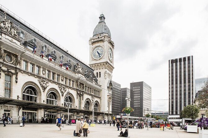 Private One Way Transfer from Railways Station to Hotel in Paris - Practical Tips for Booking and Using the Service