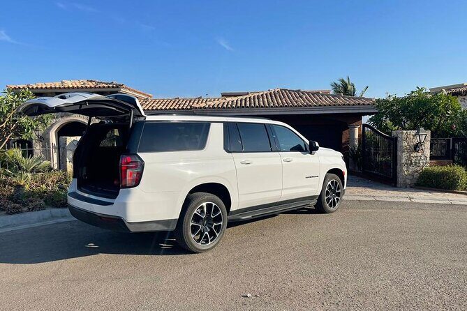 Private one-way trip from the airport to all hotels in Los Cabos - The Sum Up
