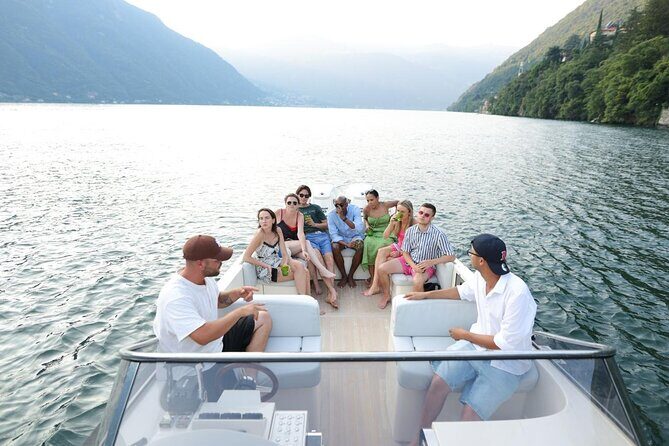 Private Open Bar Tour with Luxury Boat on Lake Como 2H 4H - Who Will Love This Tour?
