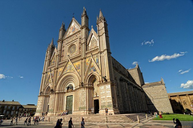 Private Orvieto and Tuscany Wine Tour from Rome - Key Points