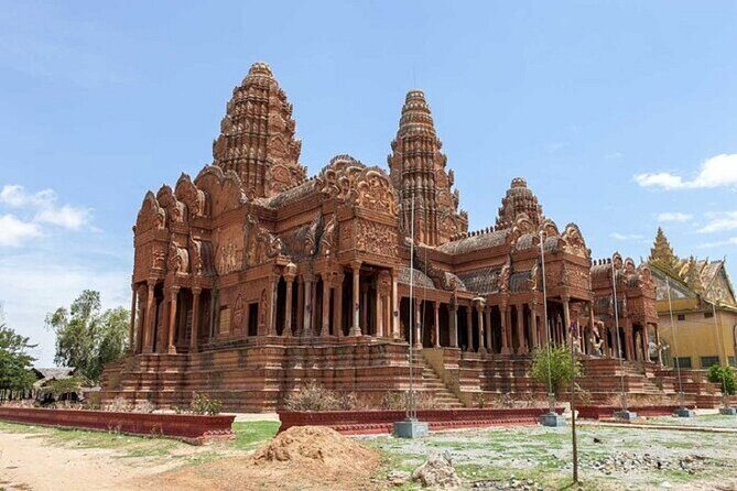 Private Oudong Temples & Phnom Prasith Tour from Phnom Penh - FAQ