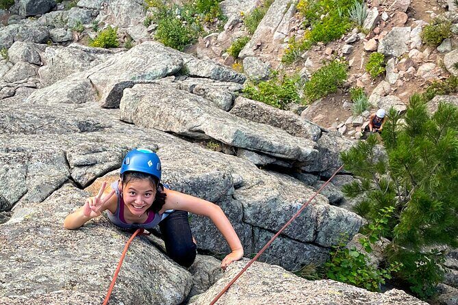 Private Outdoor Rock Climbing with a Pro Climbing Guide - An Overview of the Boulder Climbing Experience
