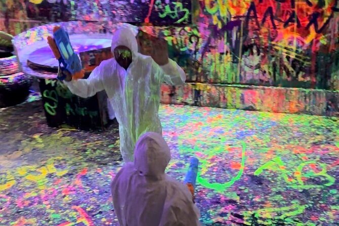 Private Paint Therapy Experience with Neon Lights - What to Expect from This Neon Paint Experience