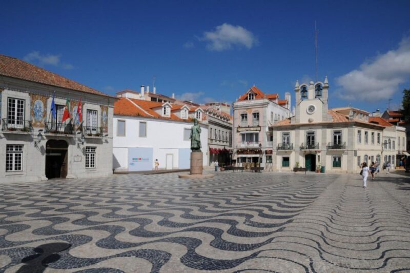 Private Panoramic Tour to Sintra and Cascais from Lisbon - An Introduction to the Experience
