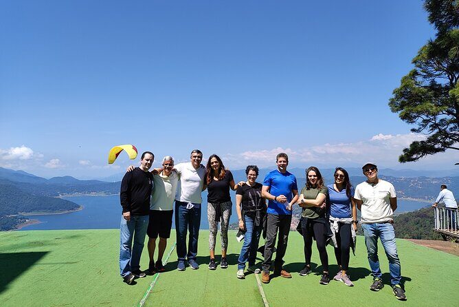 Private Paragliding Flight in Valle de Bravo with Instructor - An In-Depth Look at the Paragliding Adventure