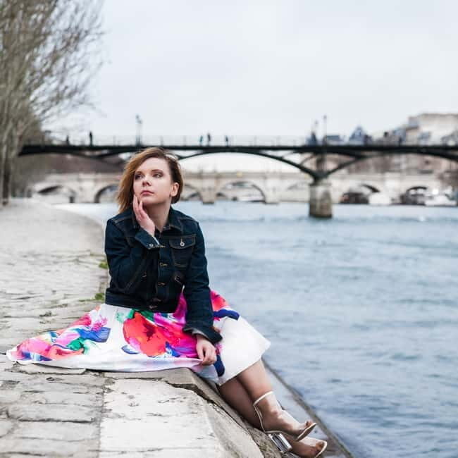Private Paris multiple places photoshoot by a filmmaker - Key Points