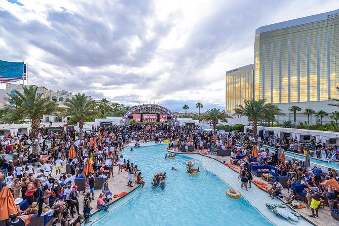 Private Party Bus Dayclub Crawl - Key Points