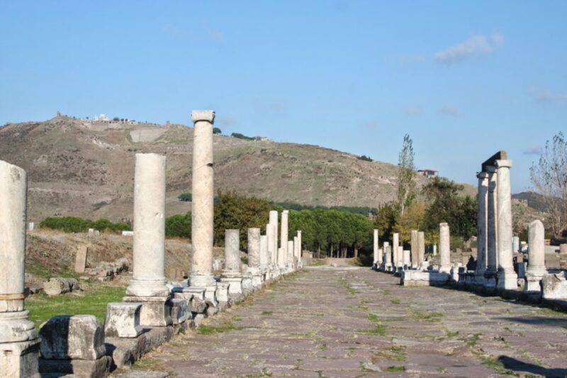 Private Pergamon Day Tour from Istanbul by Plane - Exploring Pergamon on a Private Day Tour from Istanbul by Plane