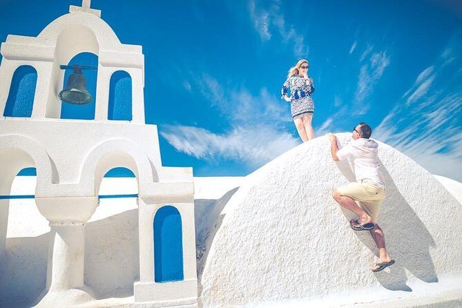 Private Photo Session with a Local Photographer in Santorini - FAQs