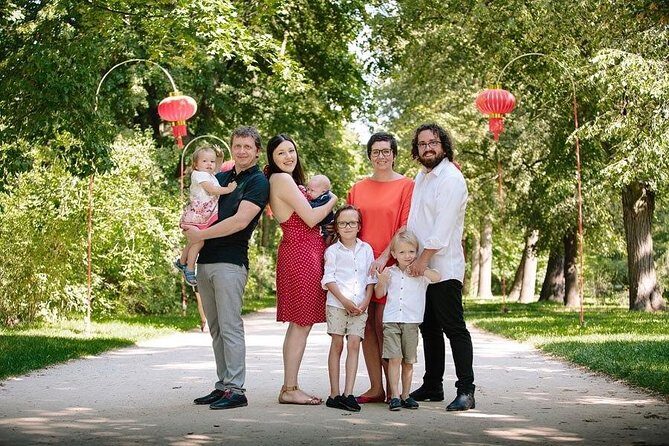 Private Photo Session with a Local Photographer in Warsaw - Detailed Breakdown of the Experience