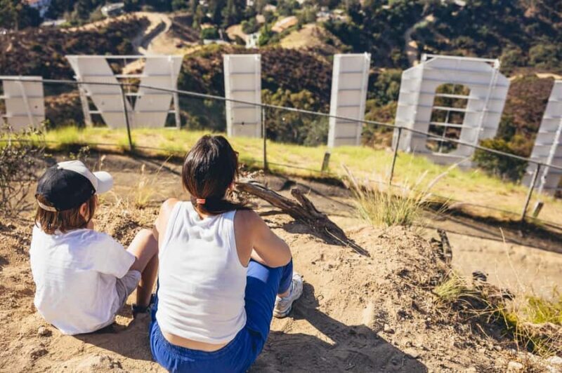 Private photoshoot at the Hollywood Sign (French or English) - Key Points