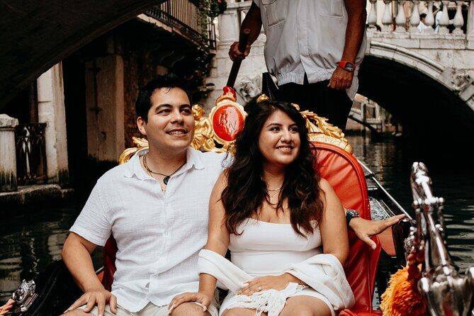 Private Photoshoot Experience in Venice - FAQs