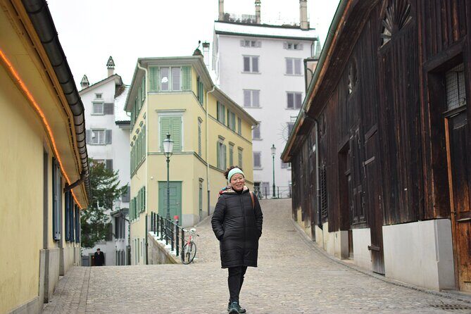 Private Photoshoot in Zürich / Luzern / Bern / Basel - Authentic Traveler Insights