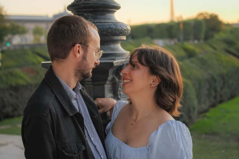 Private Photoshoot Louvre Museum Exterior - Key Points