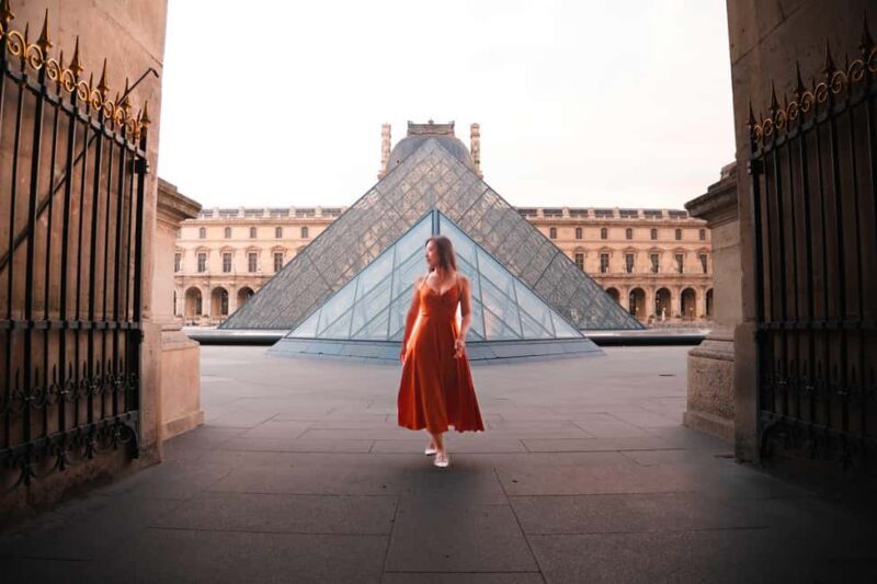 Private Photoshoot tour near your chosen famous Landmark - Key Points