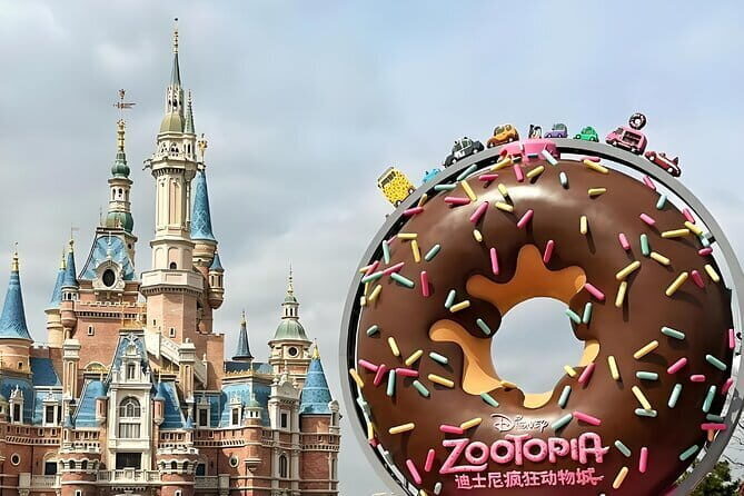 Private pick-up&drop-off to Shanghai DisneyLand and City Hotel - Value and Practical Considerations