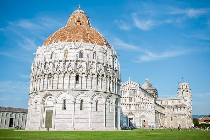 Private Pisa and Lucca Half Day Tour from Florence - A Closer Look at the Itinerary