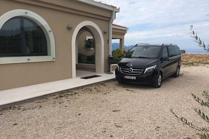 Private Point to Point transfer Dubrovnik - Split with stop in Ston - Who Will Love This Experience