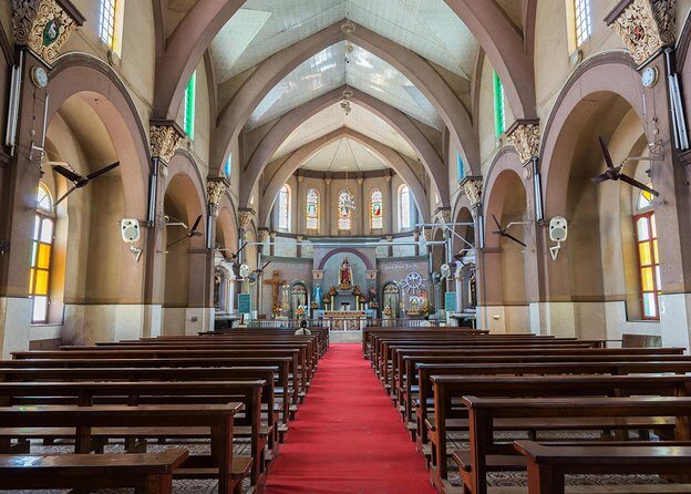 Private Portuguese Heritage Tour: Se Cathedral, Basilica of Bom Jesus and Dona Paula Beach in Goa - In-Depth Look at the Itinerary