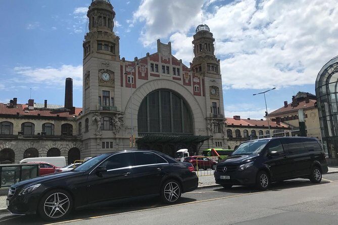 Private Prague Airport Arrival Transfer - FAQs