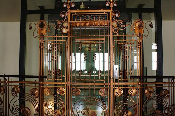 Private Prague Art Nouveau and Cubism Walking Tour - Exploring Prague Through Its Artistic Windows