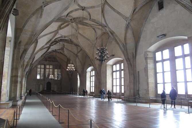 Private Prague Castle Tour with a Czech Guide, meet up at hotel - FAQ